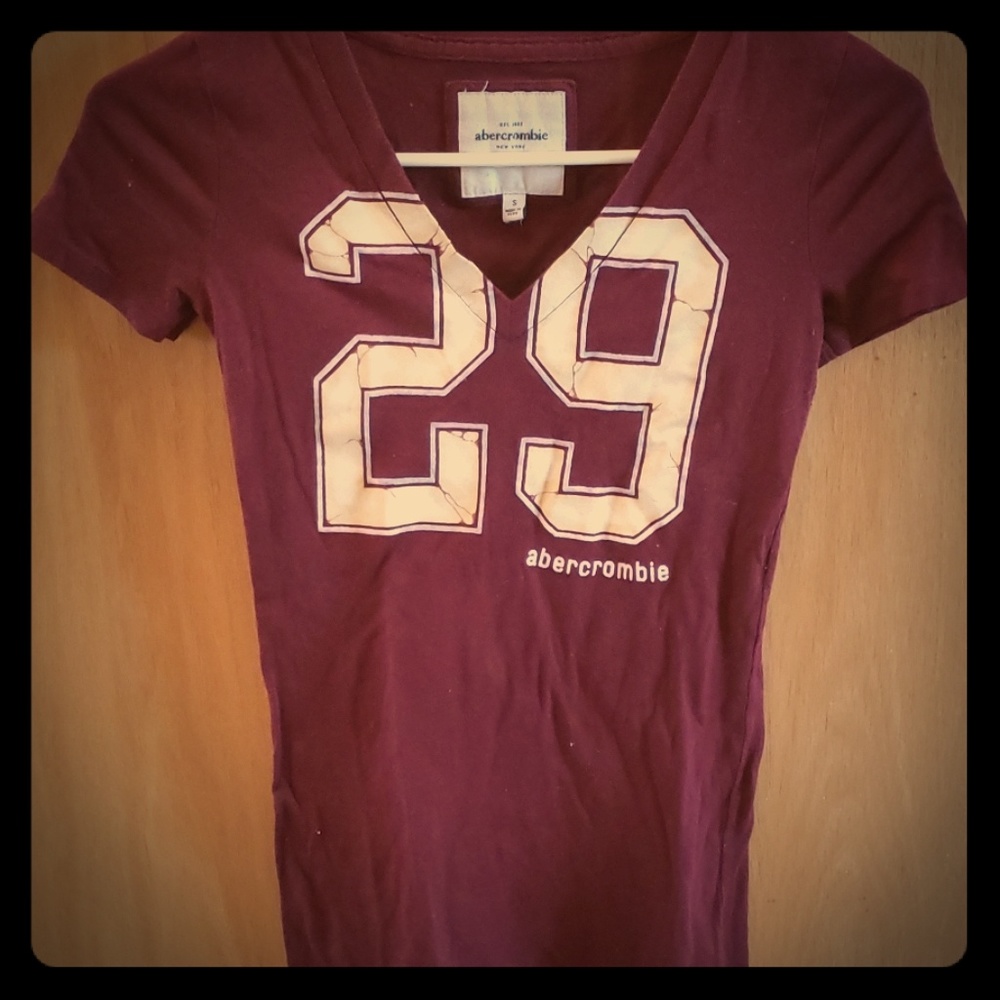 Abercrombie tshirt